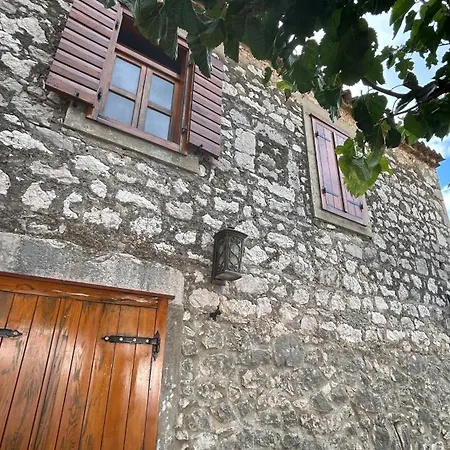 Cosy Modern Mini House 10 By The Sea With Private Terrace In Limoni Camp - Walk To & Local Taverns